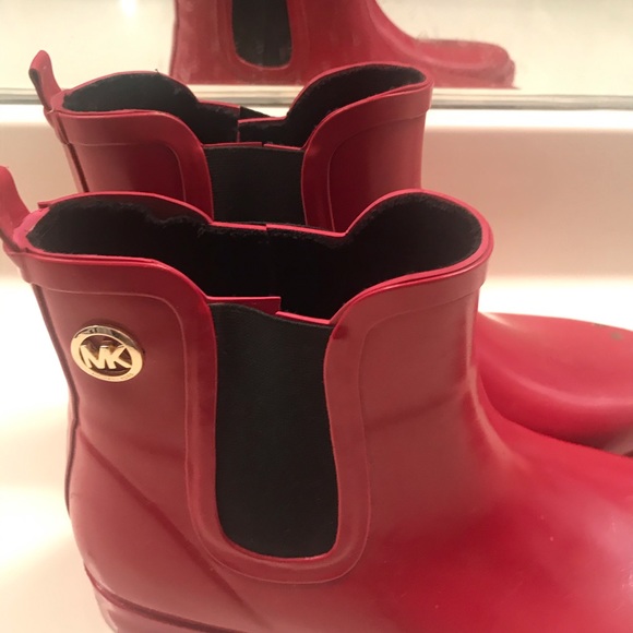 michael kors water boots